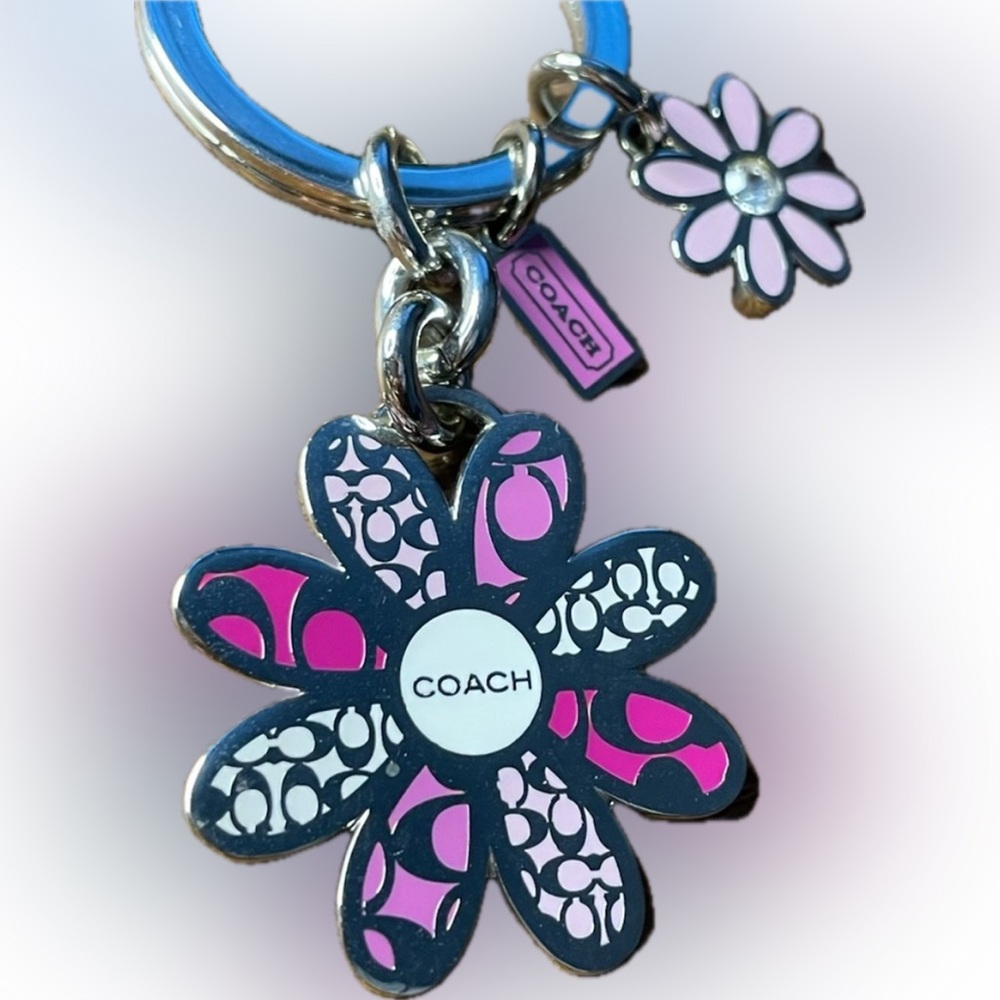 COACH Vintage Double Daisy Delight Pink Silver Signature Charm Keychain like new - Picture 2 of 9